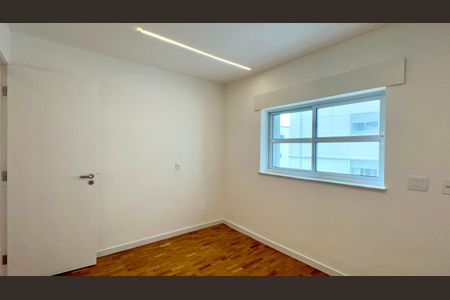 Apartamento à venda com 141m², 3 quartos e 1 vagaSuíte 2