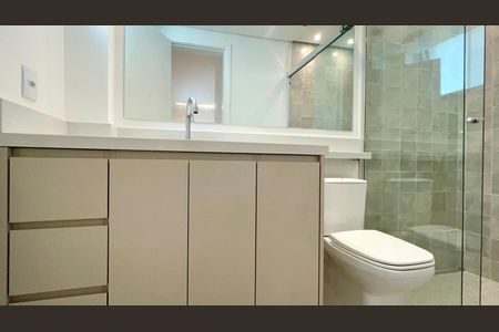 Apartamento à venda com 141m², 3 quartos e 1 vagaBanheiro da Suíte 2