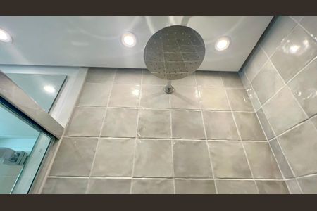Apartamento à venda com 141m², 3 quartos e 1 vagaBanheiro da Suíte 2