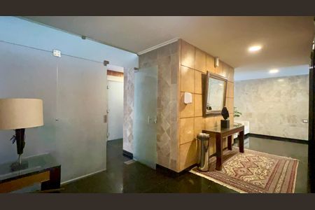 Apartamento à venda com 141m², 3 quartos e 1 vagaHall de entrada