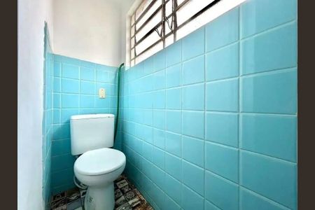 Casa para alugar com 300m², 3 quartos e 3 vagasBanheiro 1