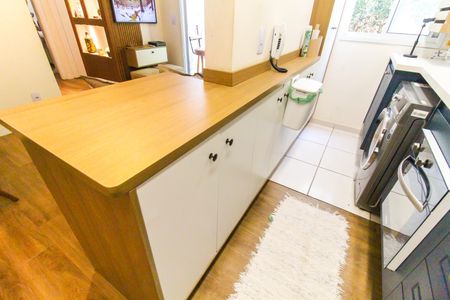 Apartamento à venda com 43m², 2 quartos e 1 vaga Apartamento à venda com 43m², 2 quartos e 1 vagaCozinha e Área de Serviço