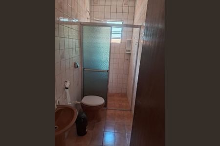 Banheiro de apartamento para alugar com 3 quartos, 50m² em Grajaú, São Paulo