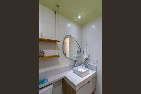 Apartamento à venda com 75m², 3 quartos e 2 vagasBanheiro