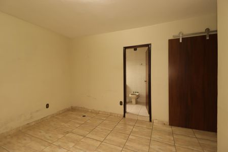 Casa à venda com 391m², 4 quartos e 3 vagasSuíte