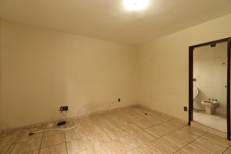 Casa à venda com 391m², 4 quartos e 3 vagasSuíte