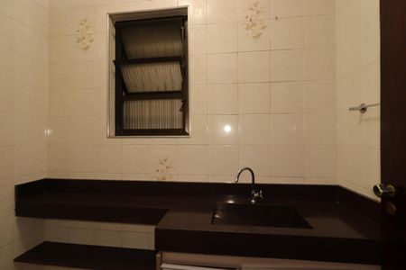 Casa à venda com 391m², 4 quartos e 3 vagasLavabo