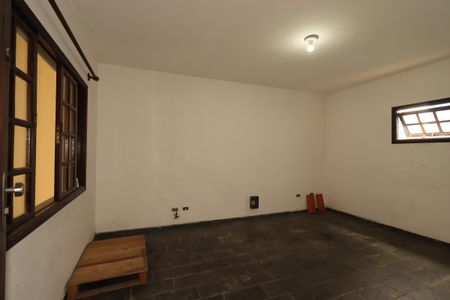 Casa à venda com 391m², 4 quartos e 3 vagasCômodo Livre