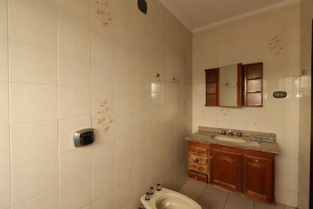 Casa à venda com 391m², 4 quartos e 3 vagasBanheiro da Suíte