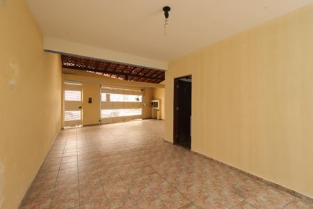 Casa à venda com 391m², 4 quartos e 3 vagasGaragem