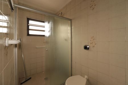 Banheiro da Suíte de casa à venda com 4 quartos, 391m² em Parque Oratório, Santo André
