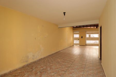 Casa à venda com 391m², 4 quartos e 3 vagasGaragem