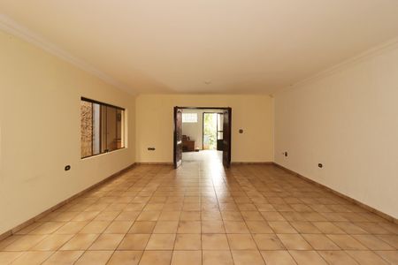Casa à venda com 391m², 4 quartos e 3 vagasSala