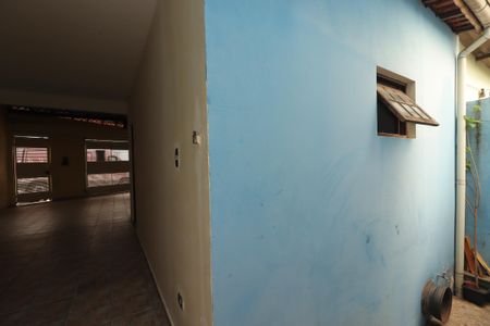 Casa à venda com 391m², 4 quartos e 3 vagasEscada para garagem