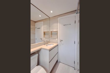 Apartamento à venda com 237m², 4 quartos e 5 vagas Apartamento à venda com 237m², 4 quartos e 5 vagasBanheiro da Suíte 2