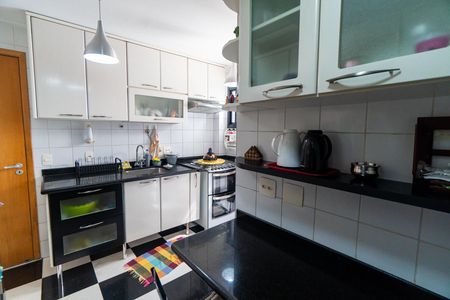 Apartamento à venda com 148m², 2 quartos e 2 vagas Apartamento à venda com 148m², 2 quartos e 2 vagasCozinha