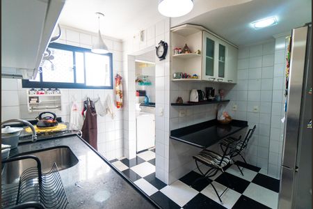Apartamento à venda com 148m², 2 quartos e 2 vagas Apartamento à venda com 148m², 2 quartos e 2 vagasCozinha