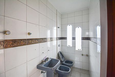Casa à venda com 195m², 3 quartos e 5 vagasBanheiro da Suíte