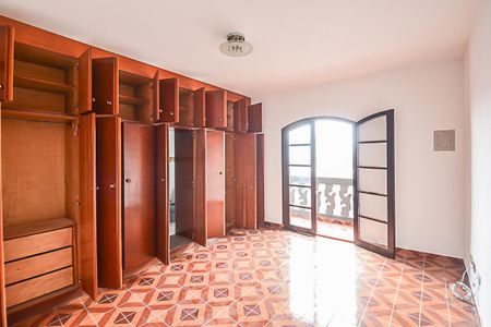 Casa à venda com 195m², 3 quartos e 5 vagasQuarto Suíte