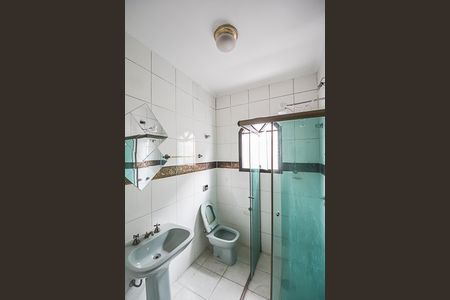 Casa à venda com 195m², 3 quartos e 5 vagasBanheiro