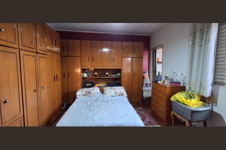 Casa à venda com 269m², 4 quartos e 2 vagasSuíte 