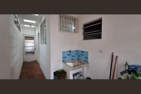 Casa à venda com 269m², 4 quartos e 2 vagasCasa 2