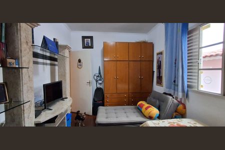 Casa à venda com 269m², 4 quartos e 2 vagasQuarto 2