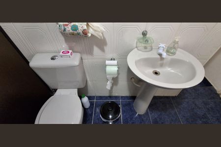 Casa à venda com 269m², 4 quartos e 2 vagasBanheiro Social 