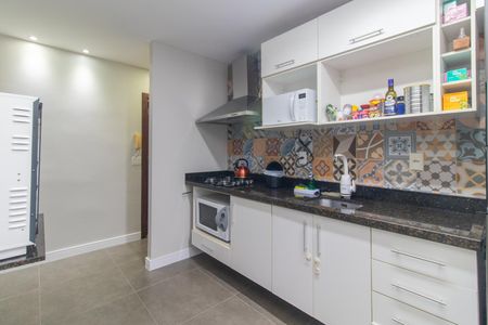 Apartamento à venda com 71m², 2 quartos e sem vaga Apartamento à venda com 71m², 2 quartos e sem vagaCozinha e Área de Serviço