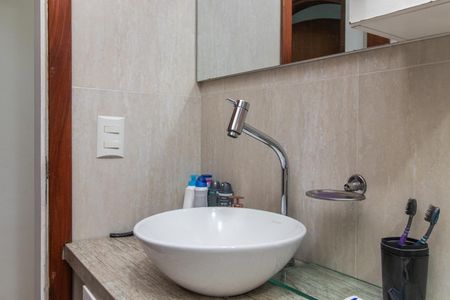 Apartamento à venda com 71m², 2 quartos e sem vaga Apartamento à venda com 71m², 2 quartos e sem vagaBanheiro