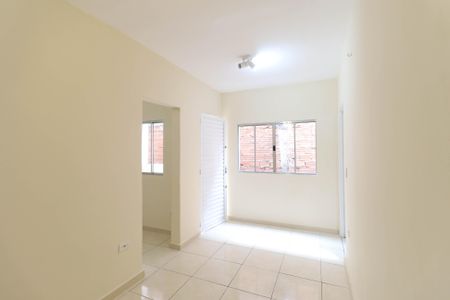 Casa para alugar com 2 quartos, 100m² em Jardim Peri, São Paulo