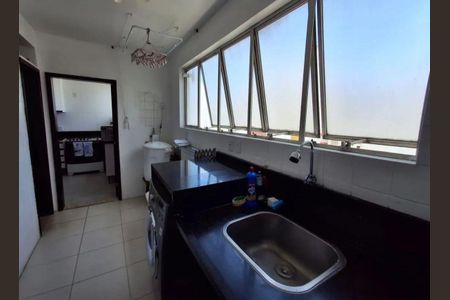 Apartamento para alugar com 210m², 4 quartos e 2 vagasÁrea de serviço