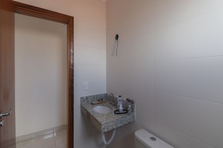 Apartamento à venda com 44m², 2 quartos e sem vagaBanheiro