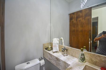 Casa à venda com 184m², 3 quartos e 4 vagasLavabo