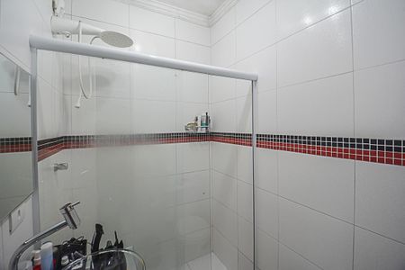 Casa à venda com 184m², 3 quartos e 4 vagasBanheiro da Suíte 2