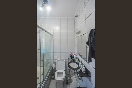 Casa à venda com 184m², 3 quartos e 4 vagasBanheiro da Suíte