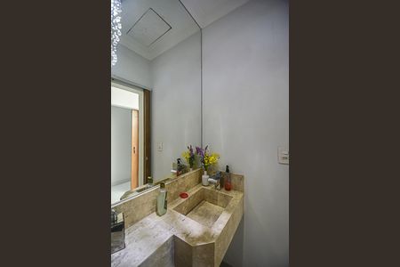 Casa à venda com 184m², 3 quartos e 4 vagasLavabo