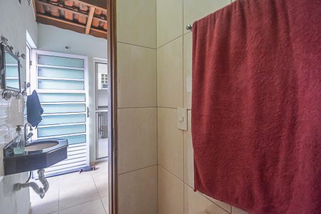 Casa à venda com 184m², 3 quartos e 4 vagasBanheiro de serviço