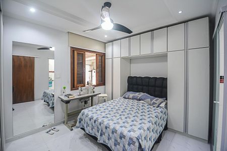 Casa à venda com 184m², 3 quartos e 4 vagasQuarto 3 - Suíte