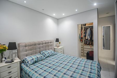 Casa à venda com 184m², 3 quartos e 4 vagasQuarto Suíte