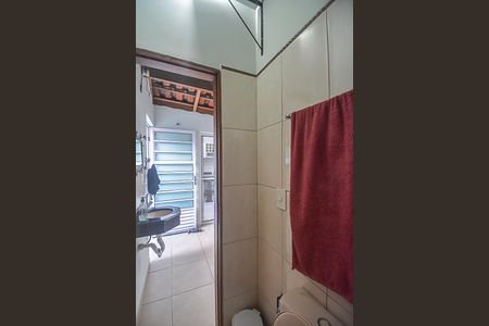 Casa à venda com 184m², 3 quartos e 4 vagasBanheiro de serviço