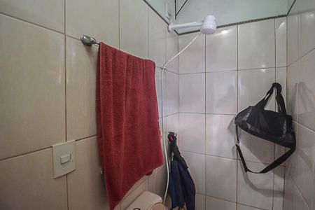 Casa à venda com 184m², 3 quartos e 4 vagasBanheiro de serviço