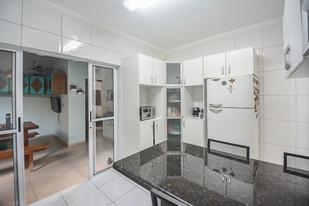Casa à venda com 184m², 3 quartos e 4 vagasCozinha