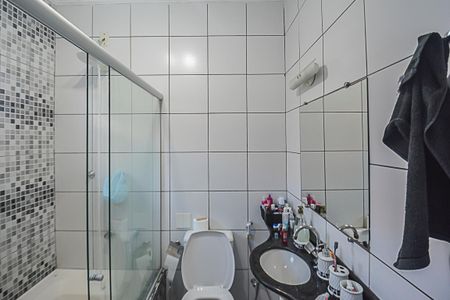Casa à venda com 184m², 3 quartos e 4 vagasBanheiro da Suíte