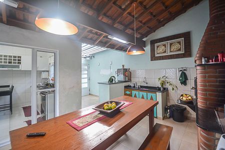 Casa à venda com 184m², 3 quartos e 4 vagasChurrasqueira