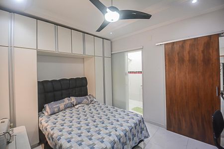 Casa à venda com 184m², 3 quartos e 4 vagasQuarto 3 - Suíte