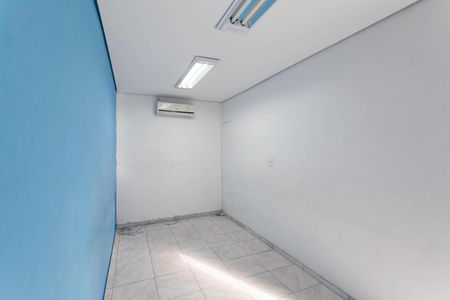 Casa à venda com 170m², 5 quartos e 1 vaga Casa à venda com 170m², 5 quartos e 1 vagaQuarto 4