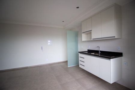 Apartamento para alugar com 61m², 2 quartos e 2 vagasCozinha 