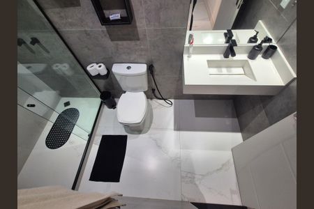 Casa para alugar com 270m², 4 quartos e 2 vagasBanheiro 