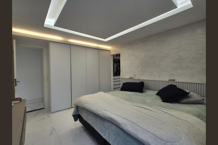 Casa para alugar com 270m², 4 quartos e 2 vagas Casa para alugar com 270m², 4 quartos e 2 vagasSuíte